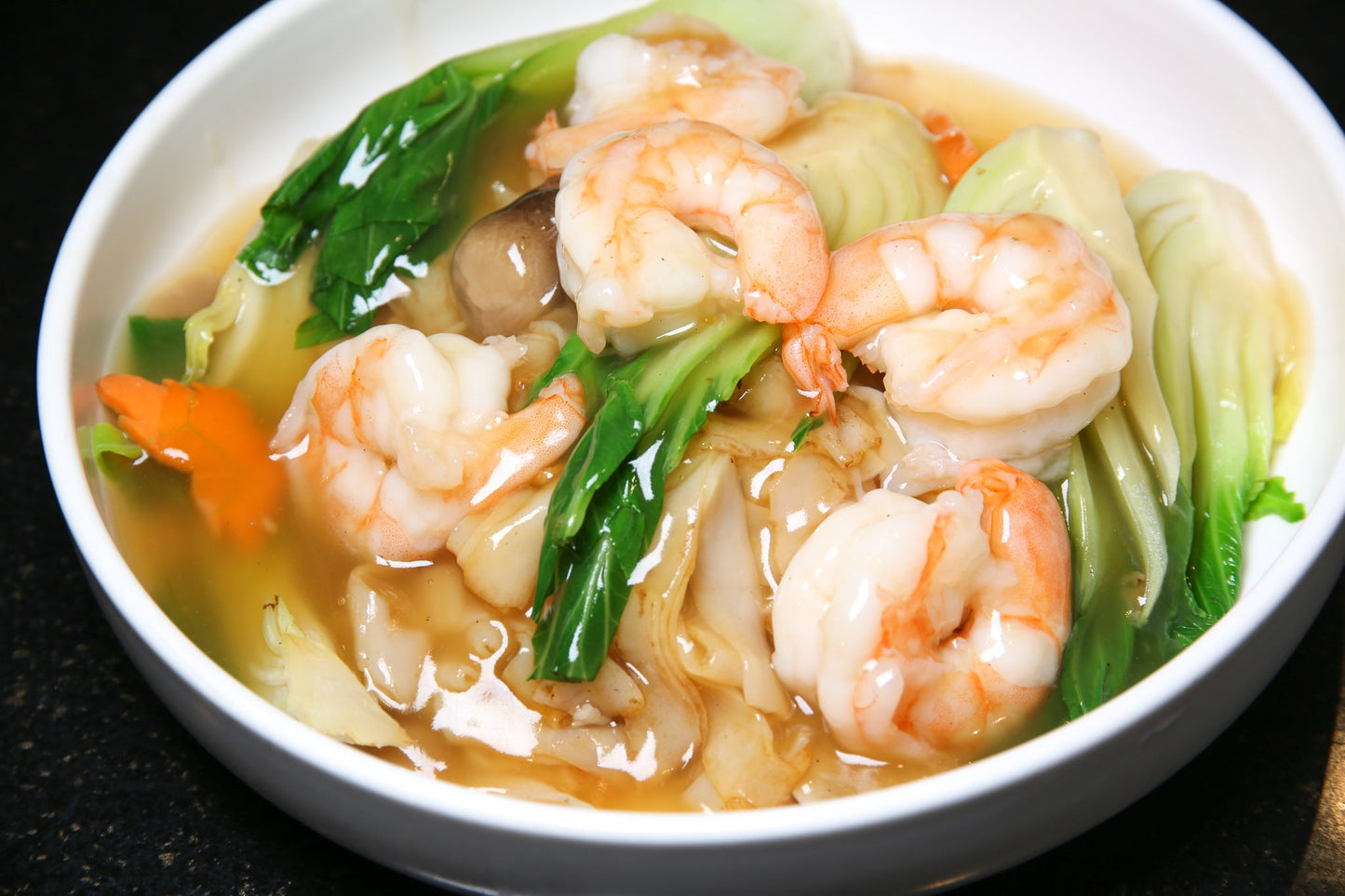 G5. Stir Fried Prawn Hofun (Wet) | 虾球(湿)炒河粉