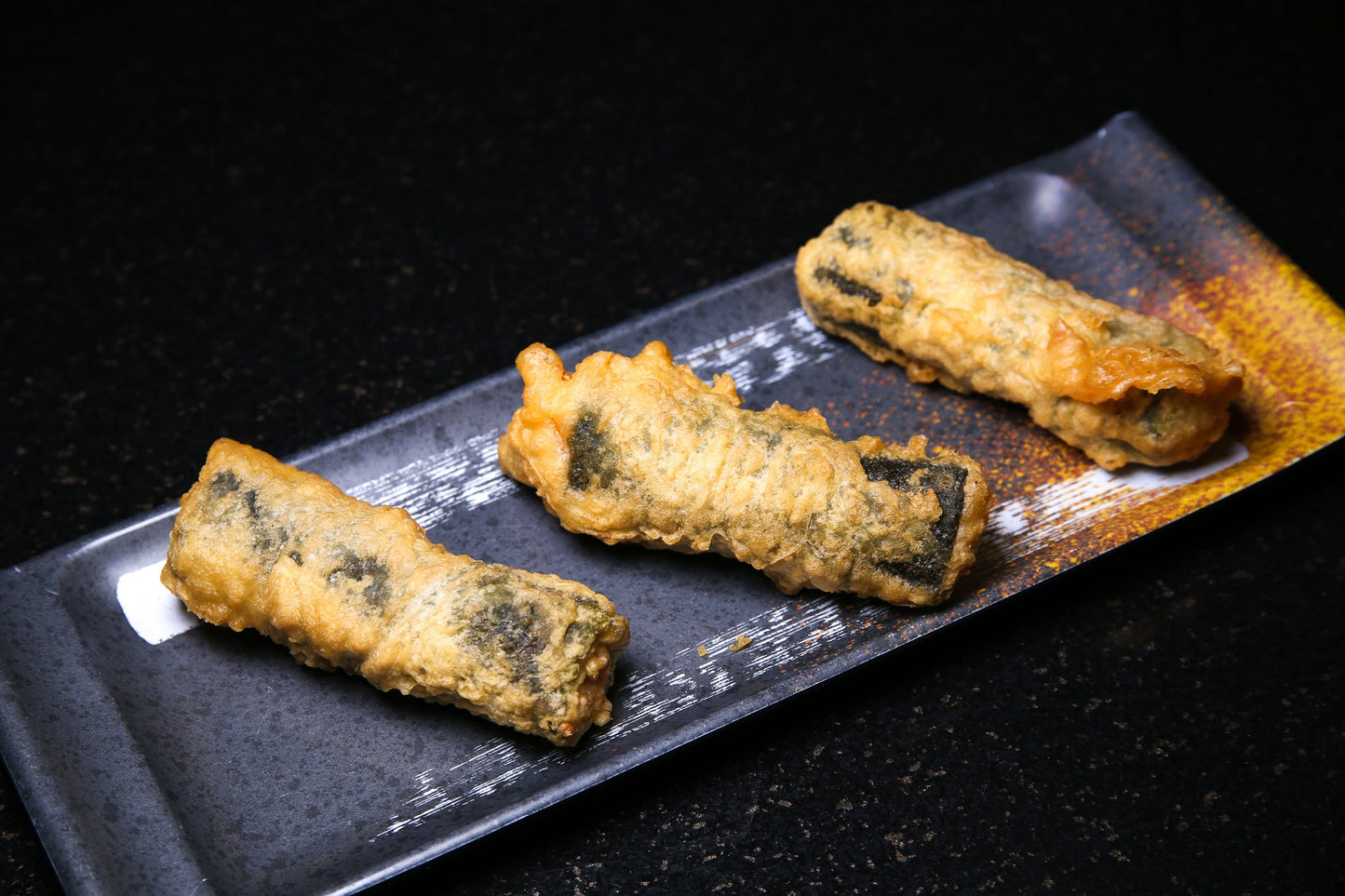 D11. Deep Fried Seaweed Rolls | 香炸紫菜卷
